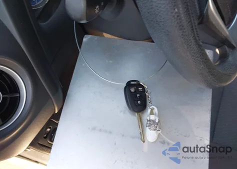 2019 Toyota Corolla Le from USA, damaged, VIN 2T1BURHE3KC151876